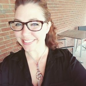 Meet your Posher, Kara